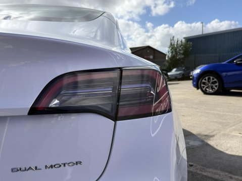 Tesla Model 3 (Dual Motor) Long Range Saloon 4dr Electric Auto 4WDE (346 ps) 19