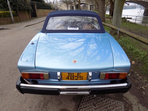 Fiat 124 Spider CS 1800 11