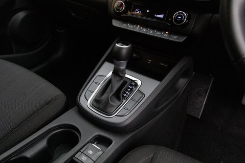 Hyundai KONA GDI SE CONNECT 31