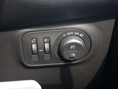Vauxhall Corsa 1.4 Corsa Energy S/S 5dr 11