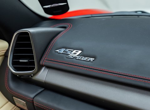 Ferrari 458 Spider 21