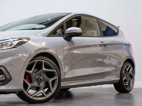 Ford Fiesta 1.5T EcoBoost ST-3 Hatchback 3dr Petrol Manual Euro 6 (200 ps) 19