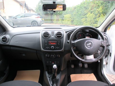 Dacia Logan 0.9 TCe Laureate Euro 6 (s/s) 5dr 15