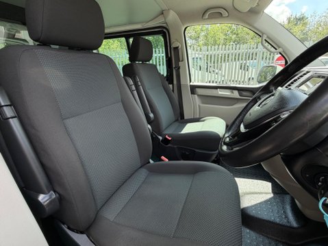 Volkswagen Transporter T32 TDI KOMBI HIGHLINE BMT 26