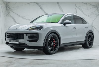 Porsche Cayenne TURBO E-HYBRID COUPE