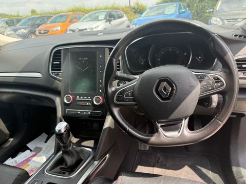 Renault Megane 1.6 dCi Signature Nav Hatchback 5dr Diesel Manual Euro 6 (s/s) (130 ps) 15