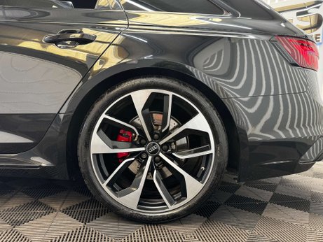 Audi RS4 2.9 TFSI V6 Estate 5dr Petrol Tiptronic quattro Euro 6 (s/s) (450 ps) 10