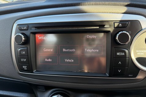 Toyota Yaris 1.3 VVT-I TR LOOK! JUST 38000 MILES! LOW INSURANCE! AIR CON 11