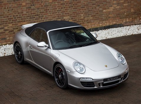 Porsche 911 (997) Carrera GTS Cabriolet 2