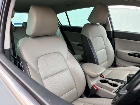 Kia Sportage 1.6 Sportage Platinum Edition ISG 5dr 12