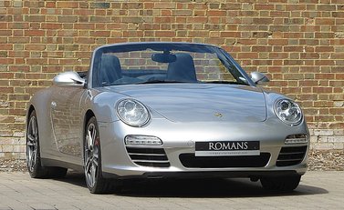 Porsche 911 (997) Carrera 4S Cabriolet 1