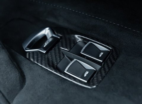 McLaren 765LT Spider 36