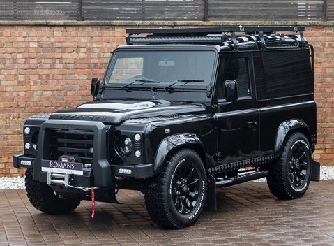 Land Rover Defender 90 Urban Truck 6