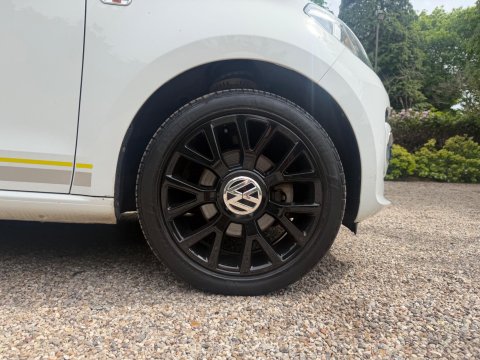 Volkswagen Up 1.0 Street up! Euro 6 3dr 16