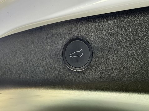 Tesla Model 3 Saloon 4dr Electric Auto RWD (241 bhp) 23