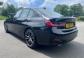 BMW 3 Series 318D SPORT 8