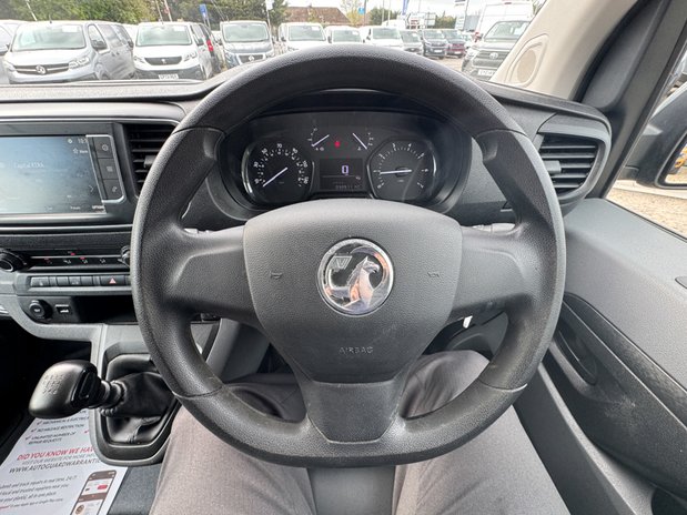 Vauxhall Vivaro LWB L2H1 Low Roof Sportive 3100 Air Con Sensors EURO 6 16