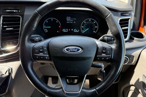 Ford Transit Custom 320 LIMITED ECOBLUE DOUBLE CAB - 6 SEATER -REVERSE CAMERA -APPLE CAR PLAY 9