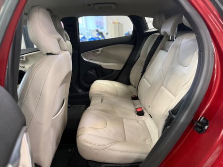 Volvo V40 1.6 T2 SE Euro 5 (s/s) 5dr 13