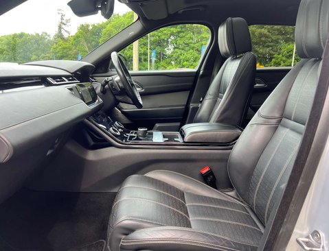 Land Rover Range Rover Velar 3.0 Range Rover Velar R-Dynamic HSE D300 Auto 4WD 5dr 36