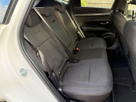 Hyundai TUCSON 1.6 T-GDi MHEV SE Connect DCT Euro 6 (s/s) 5dr 18