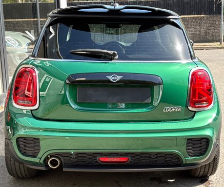 Mini Hatch Cooper 1.5 Sport Comfort / Navigation 3 door - SAT NAV - JCW STYLING 7