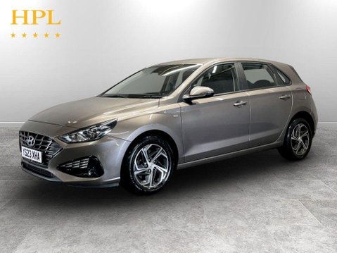 Hyundai i30 1.0 T-GDi MHEV SE Connect Hatchback 5dr Petrol Hybrid DCT Euro 6 (s/s) (120 3