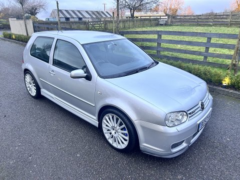 Volkswagen Golf R32 4