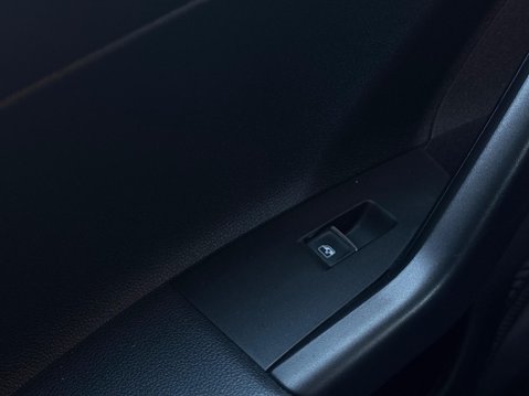 Volkswagen Polo 1.0 TSI SE Euro 6 (s/s) 5dr 40