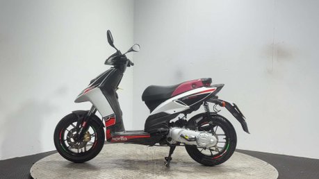 Aprilia SR 2015 15K RUNNING PROJECT SCOOTER 2 STROKE 2T LONG MOT 50CC 4