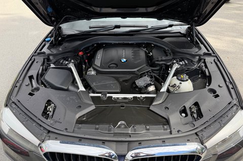 BMW 5 Series 520D M SPORT - RARE SOPHISTO GREY WITH IVORY LEATHER INTERIOR  64