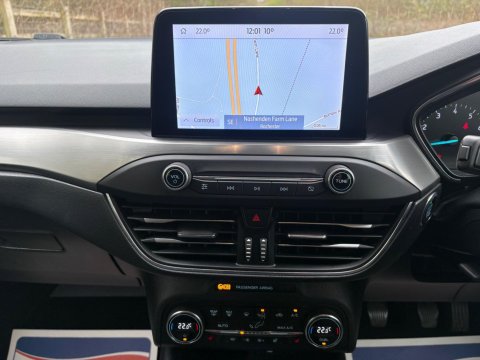 Ford Focus TITANIUM 15