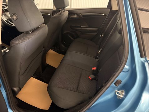 Honda Jazz 1.3 i-VTEC SE Navi CVT Euro 6 (s/s) 5dr 8