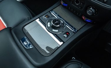 Rolls-Royce Wraith Black Badge 25