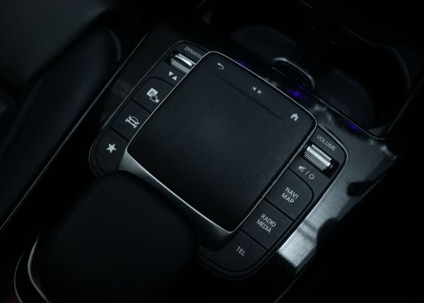 Mercedes-Benz CLA Class 1.3 CLA 250 AMG Line Premium Plus E Auto 4dr 37