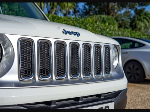 Jeep Renegade 2.0 Renegade Limited Edition MultiJet 4x4 4WD 5dr 11