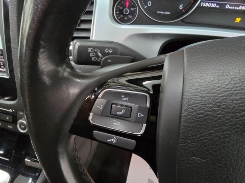 Volkswagen Touareg 3.0 TDI V6 BlueMotion Tech R-Line Plus Tiptronic 4WD Euro 6 (s/s) 5dr 39