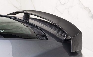 Audi R8 V10 Performance Carbon Black 24