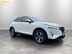 Nissan Qashqai 1.3 DIG-T MHEV N-Connecta SUV 5dr Petrol Hybrid XTRON Euro 6 (s/s) (158 ps)