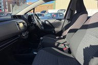 Toyota Yaris 1.3 VVT-I TR LOOK! JUST 38000 MILES! LOW INSURANCE! AIR CON 33