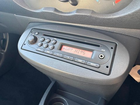 Renault Twingo 1.2 16V Expression Euro 5 3dr 38