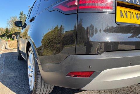 Land Rover Discovery D300 HSE Mhev Panel Van - Full LR Service History 24