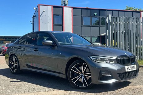BMW 3 Series 2.0 320i M Sport Auto 4dr 3