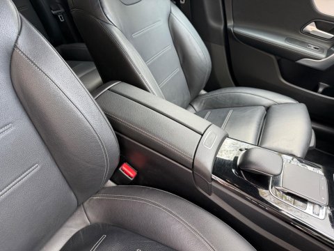 Mercedes-Benz CLA Class CLA 200 AMG LINE 29