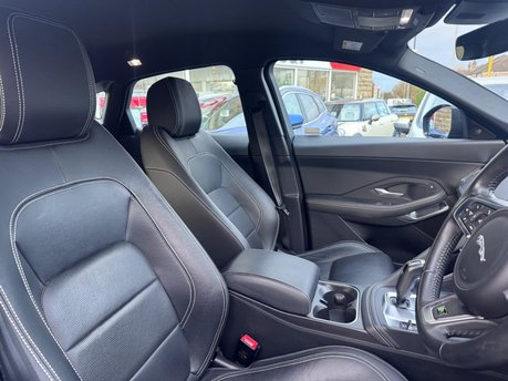 Jaguar E-Pace R-DYNAMIC S 15
