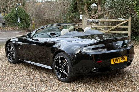 Aston Martin Vantage S V8 ROADSTER 9