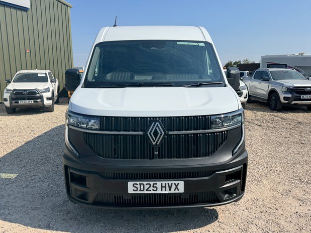 Renault Master LWB L3H2 Medium Roof Advance Air Con Sensors EURO 6 3