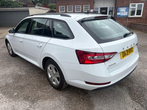 Skoda Superb S TDI DSG 10