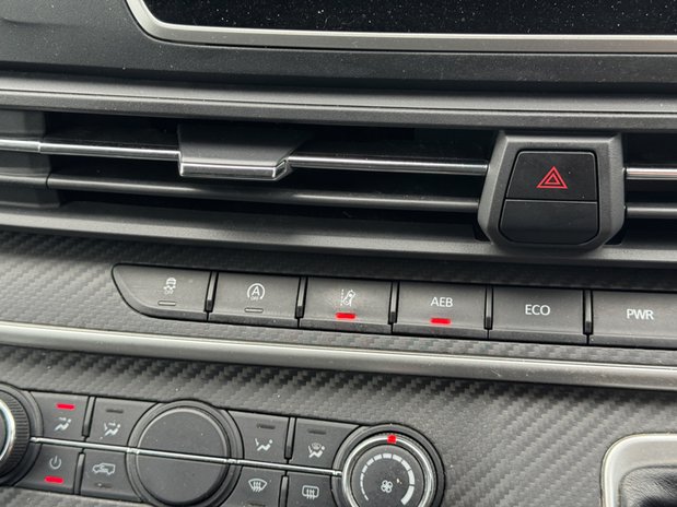 Maxus Deliver 9 LWB L3H2 [SOLD KH] Medium Roof Air Con Sensors EURO 6 27