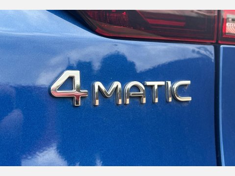 Mercedes-Benz EQC EQC 400 4MATIC AMG LINE 18